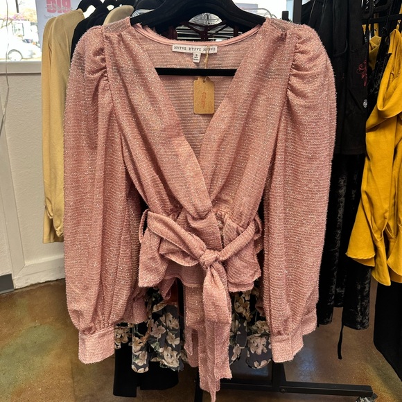 Vintage pink shimmer top - Picture 2 of 4